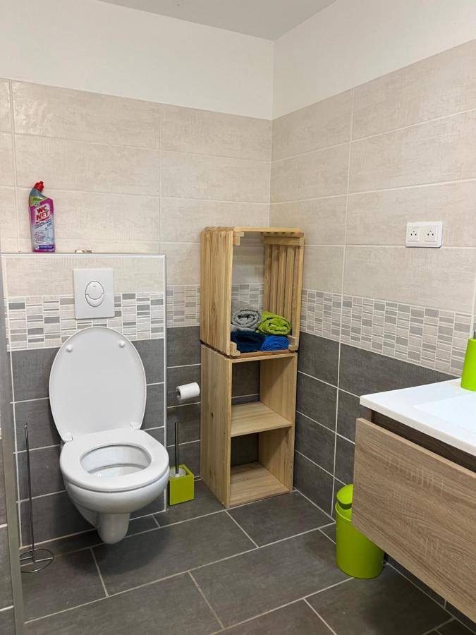 Tres Bel Appartement Bleu Montclar  Buitenkant foto